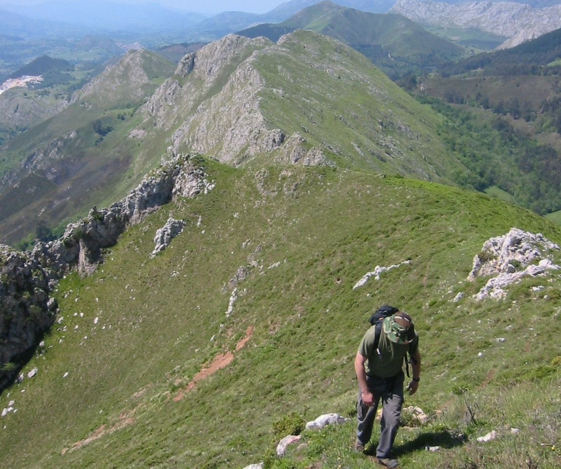 Lee más sobre el artículo Las 5 mejores rutas de senderismo en Asturias